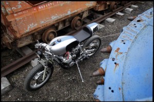 Custom Yamaha Xj600 Pimmel Messer
