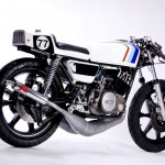 custom yamaha rd400 cafe racer moto hangar
